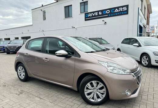 Peugeot 1.2i Benzine ** 1 JAAR GARANTIE **