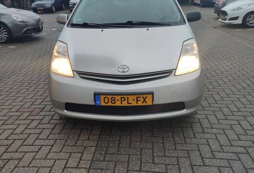 Toyota 1.5 VVT-i Business Dealer onderhouden