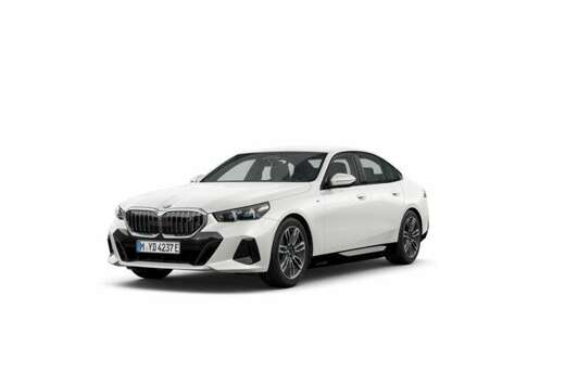 BMW i5 eDrive40 M Sport | TOWB | H&K | DRIVE + |