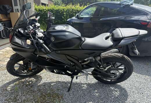 Yamaha YZF-R125 Tech Black - Nieuw!