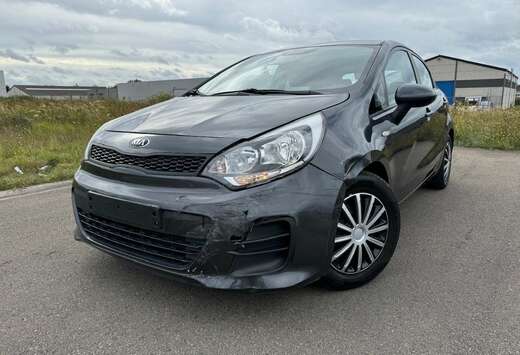 Kia 1.2i Lounge EURO6b**AIRCO**