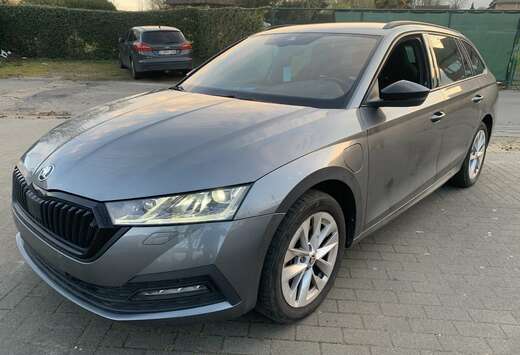 Skoda SW PHEV 1.4 Elektro Benzine 2023