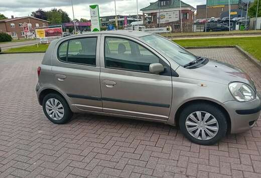Toyota 1.0i VVT-i 16v Linea Luna