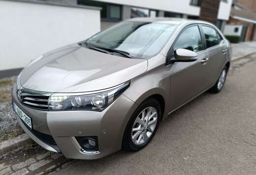 Toyota 1.6i Lounge CVT