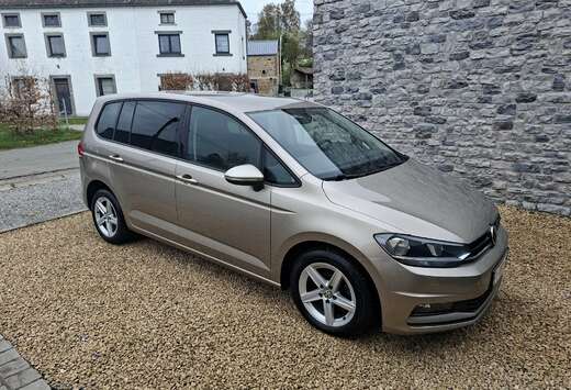 Volkswagen Touran 1.6 TDi SCR Sound DSG