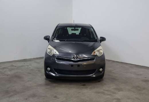 Toyota 1.33 VVT-i Comfort * AIRCO * CAMERA *
