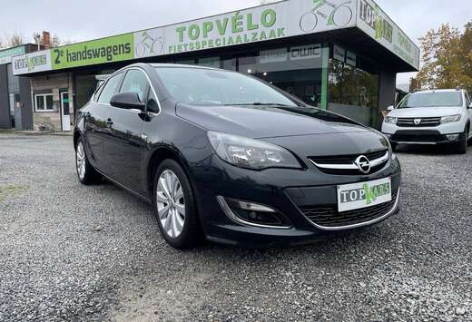 Opel Astra 1.4i Notchback