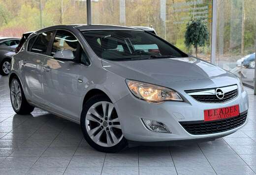 Opel 1.7 DIESEL 110CV - GPS - AIRCO - CRUISE