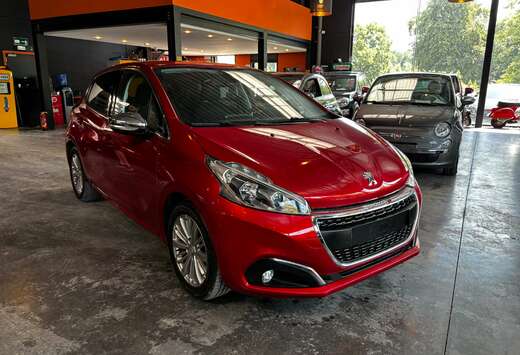 Peugeot 208 1.2 / Automatique / 12 Mois De Garantie