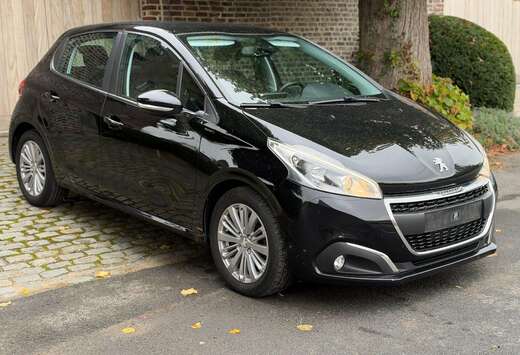 Peugeot 1.2 PureTech Signature S&S (EU6.2)