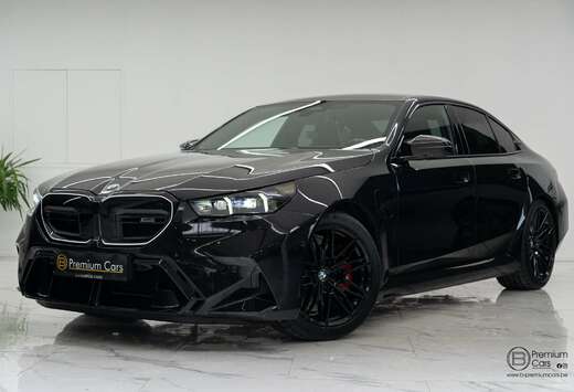 BMW xDrive B&W / HUD / ACC / 360 / Bicolor / Pano