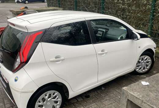 Toyota 1.0i VVT-i x-music