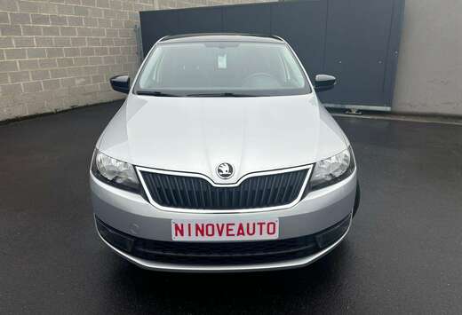 Skoda Rapid 1.2i TSI Spaceback Style*NAV PANO PARKSEN ...