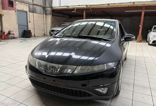 Honda Civic 1.8i Comfort Equipé Au Gaz Lpg