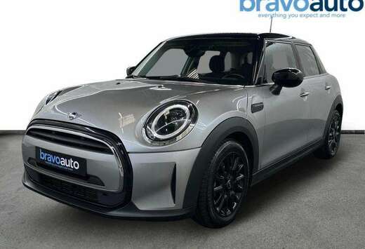 MINI AT 5 doors  black pack