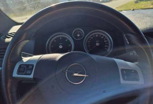 Opel GTC 1.7 CDTi Sport