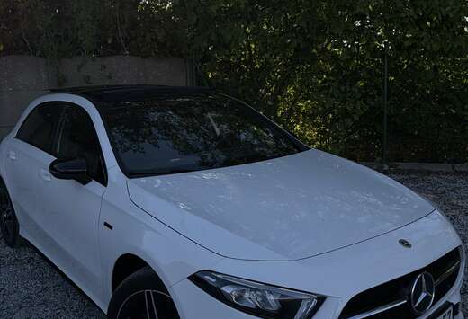 Mercedes-Benz e 8G-DCT AMG Line