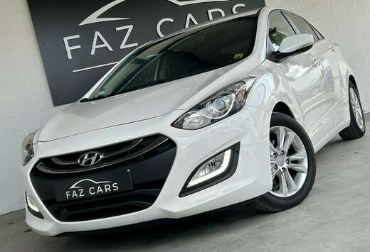 Hyundai 1.6 CRDi Move*1ER PROP + CLIM + JANTES + GARA ...