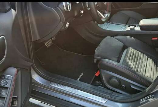 Mercedes-Benz 7G-DCT AMG Line