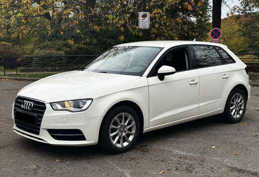 Audi A3 Sportback 1.6 TDi NAVI CRUISE PDC