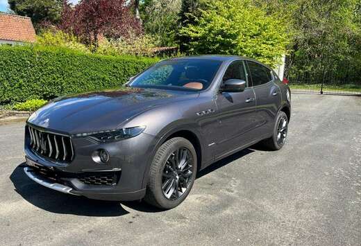 Maserati GranLusso 1e eigenaar wegens overlijden