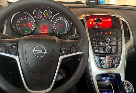 Opel 1.6 Automatik Cosmo