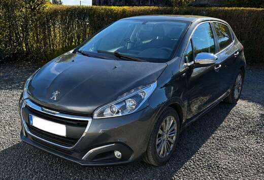 Peugeot 208 1.6 BlueHDi Style