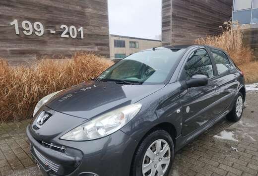 Peugeot 206+ 1.4i / prêt à immatriculé/ airco