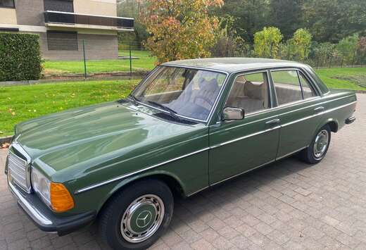 Mercedes-Benz MERCEDES W123 250 ESSENCE * * ÉTAT SHO ...