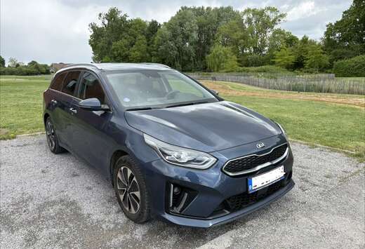 Kia Ceed SW 1.6 GDi PHEV Business Line DCT
