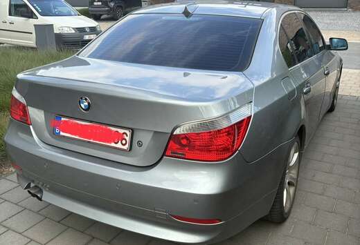 BMW 520i