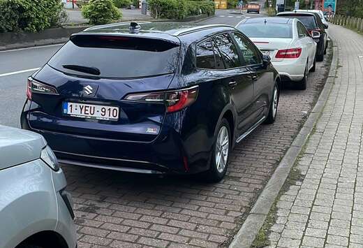 Suzuki 1.8 Hybrid CVT GLX