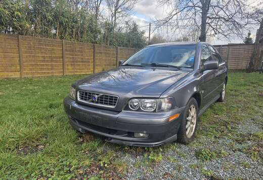 Volvo S40 1.8i 16v