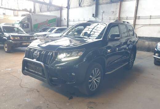 Toyota Land Cruiser 2.8 D-4D Black Premium A/T
