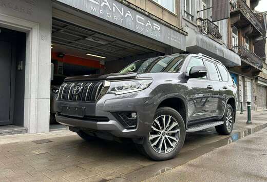 Toyota Land Cruiser2.8 D-4D Premium Black Edition