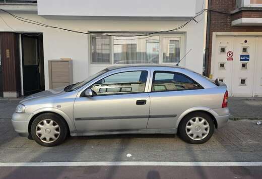 Opel 1.4i XE 16v Edition 2000