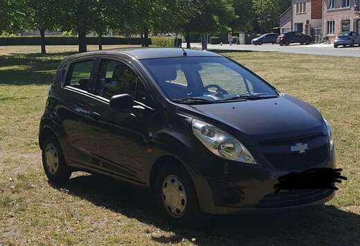 Chevrolet 1.0i