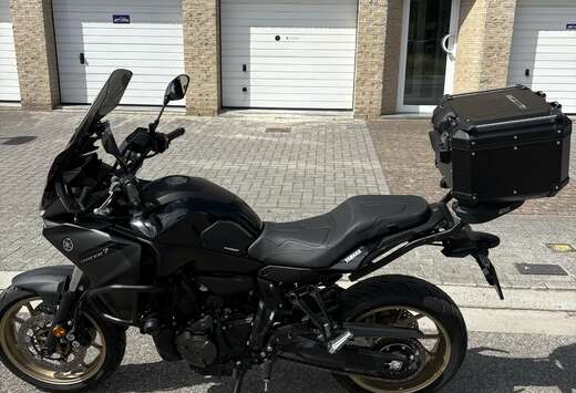 Tracer 700