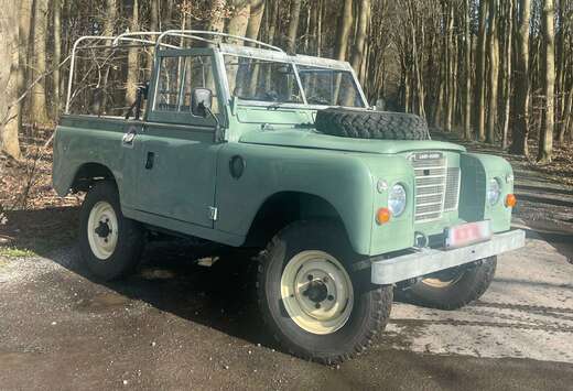 Land Rover 3