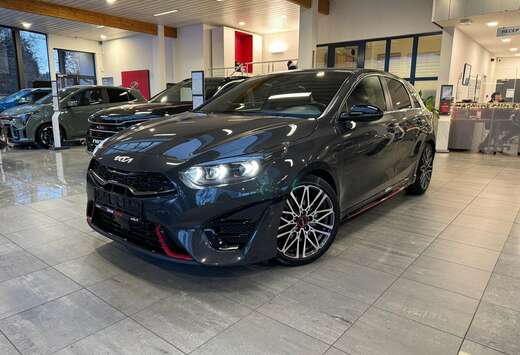 Kia GT 1.6 T-GDi DCT // 204 CH // État showroom