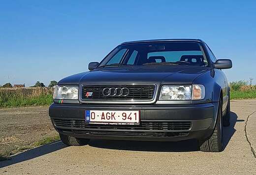 Audi S4 2.2 TURBO