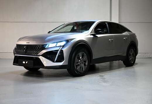 Peugeot 1.2 TURBO EAT8 / CAMERA / NAV