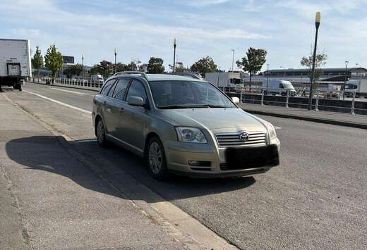 Toyota 1.8i 16v Linea Sol automatic
