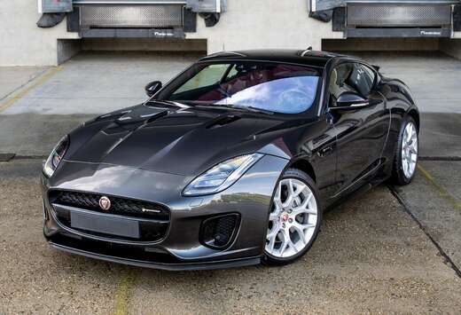 Jaguar P300 R-Dynamic/Pano