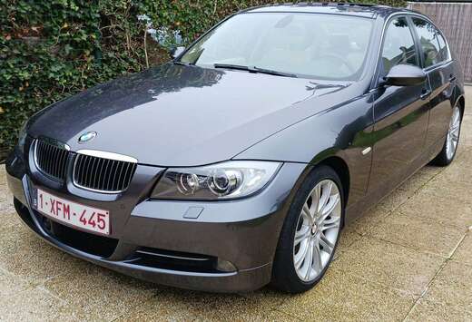 BMW 330i Aut.