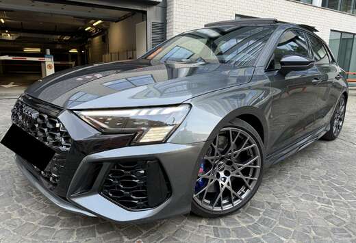 Audi AUDI RS3 PERFORMANCE 1OF300