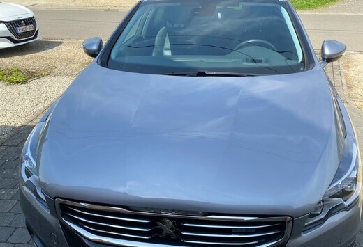 Peugeot 508 SW 2.0 Blue hdi