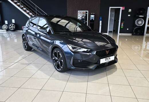 e-Hybrid 1.4 DSG (180 kW) / Camera / Pano / LED