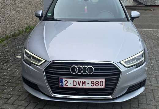 Audi 30 TDI Limousine S tronic sport
