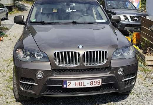 BMW xDrive30d 211ch